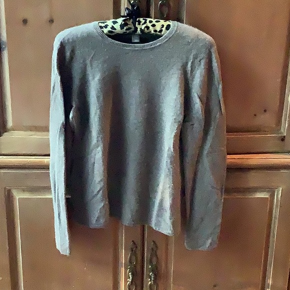 CASHMERE BY CHARTER CLUB. LADIES M TAUPE CASHMERE SWEATER - Picture 2 of 7